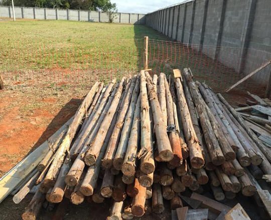 Pontaletes de Eucalipto no Morumbi